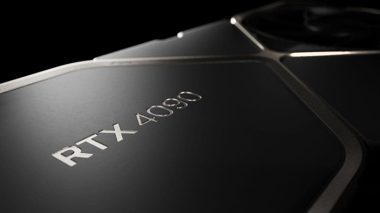 تعرض بطاقات الرسومات عالية الجودة للاحتيال التكنولوجي، وتصبح NVIDIA RTX 4090 رمزًا جديدًا للتحايل المتطور
في ظل الزيادة المستمرة في الطلب على بطاقات الرسومات من الفئة العليا، أصبحت معدات مثل NVIDIA RTX 4090 هدفًا رئيسيًا لمحبي التحايل. تُظهر الأدلة الأخيرة أن هناك عددًا متزايدًا من المنتجات المزيفة التي تم تصميمها بطريقة تشبه تمامًا النموذج الأصلي، مما يجعل من الصعب التمييز بينها وبين الإصدار الحقيقي.
تشمل هذه المعدات المزيفة تقنيات متطورة مثل وحدة معالجة الرسومات (GPU) وذاكرة الفيديو (VRAM)، وتستخدم نفس شاشات العرض والواجهات التي تقدمها NVIDIA. كما أنها تحتوي على بروتوكولات وبروتوكولات اتصال مماثلة، مما يزيد من صعوبة التعرف على التزوير.
على الرغم من أن بعض هذه المنتجات قد تعمل بشكل جيد في البداية، إلا أن أدائها لا يزال يختلف عن النموذج الأصلي، خاصة في التطبيقات الثقيلة مثل الرسومات ثلاثية الأبعاد والذكاء الاصطناعي. بالإضافة إلى ذلك، فإن ضمانات المنتجات المزيفة عادة ما تكون غير متوفرة أو غير موثوقة.
من أجل حماية أنفسنا من هذه الاحتيالات، يوصى بالشراء من موردين موثوقين وتملك خبرة في السوق، بالإضافة إلى التحقق من وجود شهادات مصنعة ومعايير الجودة المعترف بها.